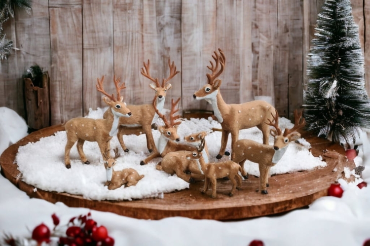 Zakochana-Para–Jeleń-i-Sarna-z-Futerkiem-Świąteczna-Dekoracja-25,5-cm