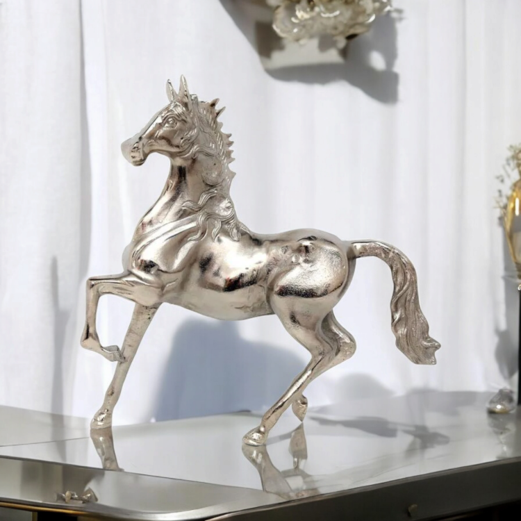 Stylowa-Srebrna-Figurka-Konia-Koń-Metalowa-Dekoracja-Rzeźba-aluminium