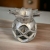 Świecznik-ananas-srebrny-metalowy-na-tealight-nowoczesny-prezent-ozdoba